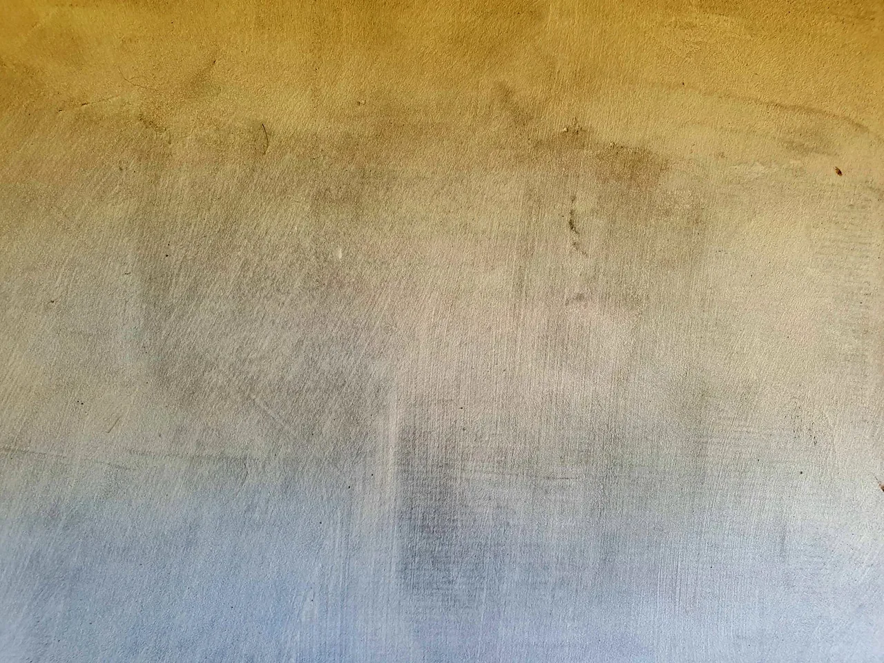 Surface en microciment lissé, mur et sol